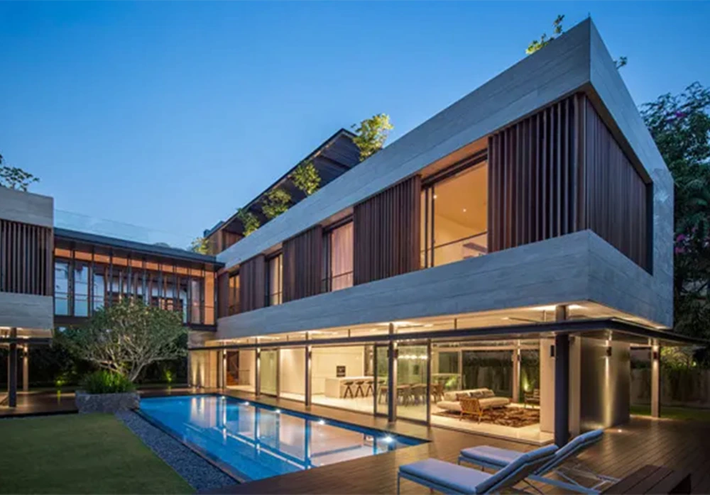 Grand 1,00,000 sq. ft. Clubhouse